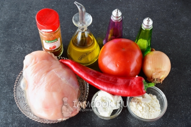 Zutaten für Paprika aus Huhn auf Ungarisch