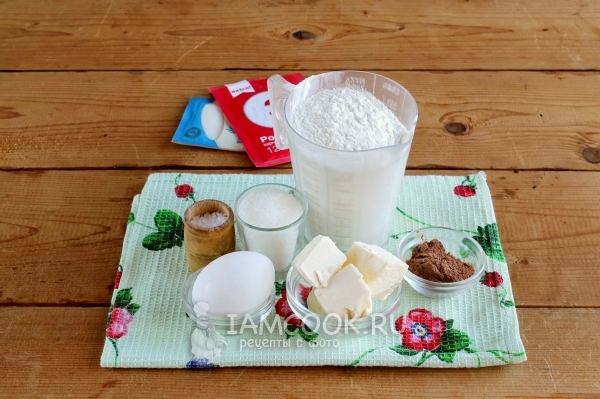 Ingredienser til hurtige cookies på margarine