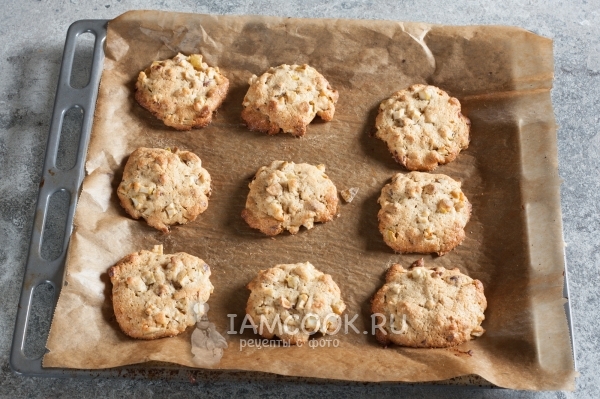 Cookie recipe with apples and nuts