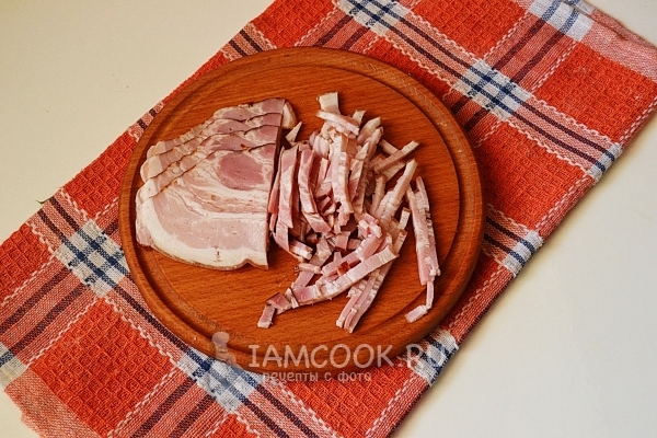 قطع لحم الخنزير المقدد