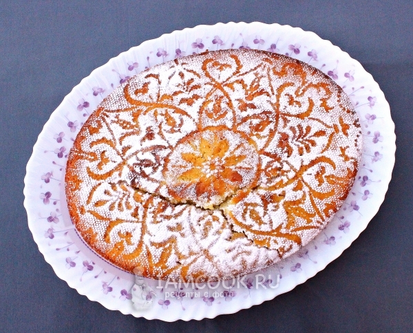 Kuchen mit eingemachten Aprikosen