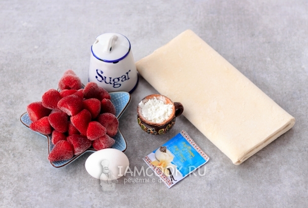 Ingredients for pies with strawberries from puff pastry