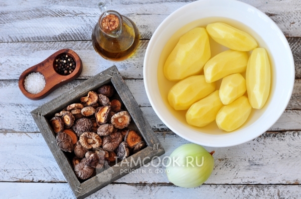 Ingredients for lean potato casserole with mushrooms