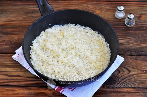 Pripremite rižu do pola pripravnosti
