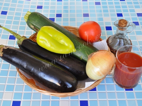 Ingredients for ratatouille in the oven