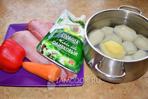 Συστατικά για ψάρια με πατάτες και μαγιονέζα στο φούρνο