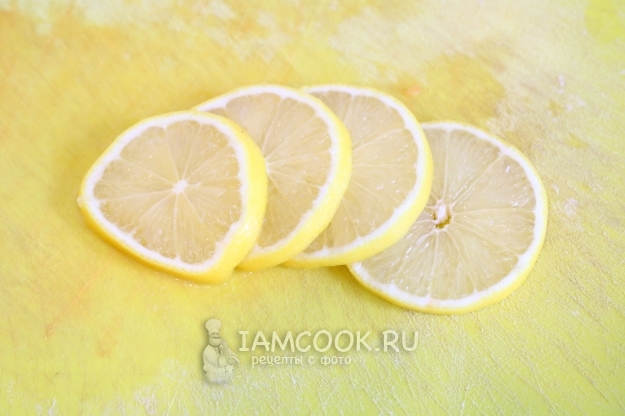 Szeletelje a citromot