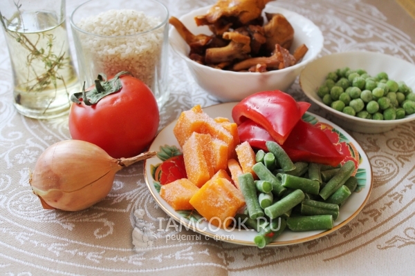 मशरूम और सब्जियों के साथ चावल के लिए सामग्री