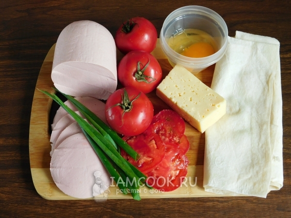 Složení pro lavash roll s klobásou a sýrem v troubě