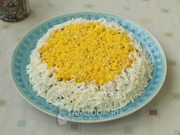 Garnish with protein and yolk