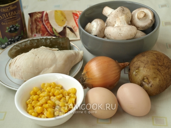 Ingredients for Beryozka salad with chicken fillet and cucumber
