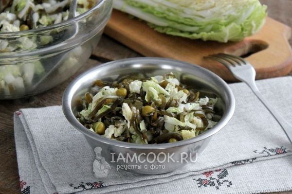 Συνταγή για σαλάτα από τη θάλασσα και το λάχανο Peking
