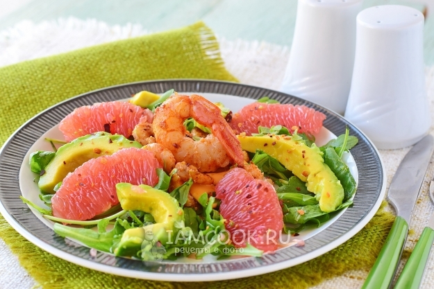 Salátový recept s krevetou, avokádem a grapefruitem