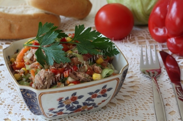 Рецепта за салата с риба тон и царевица