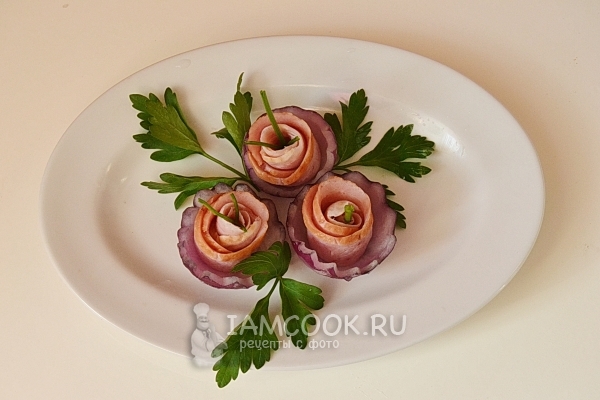 To make a dish with roses