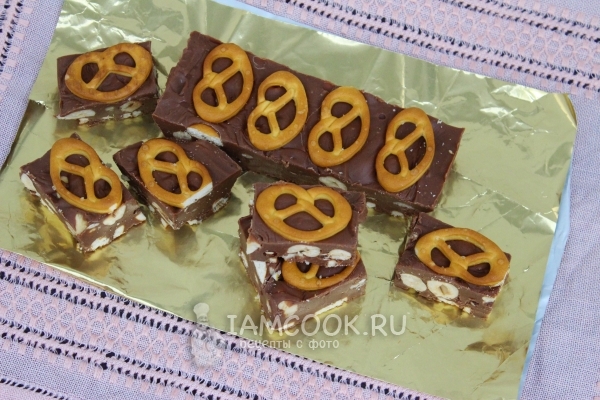 Chocolate Fudge Recept s lískovými oříšky