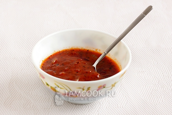 Saus dari pasta tomat