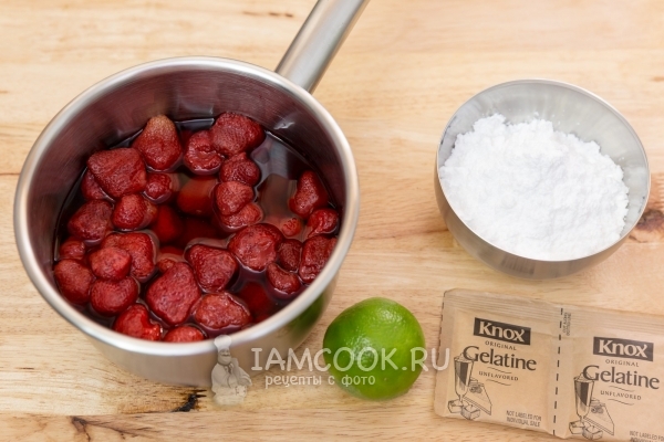 Ingredientes para un soufflé de fresa con gelatina
