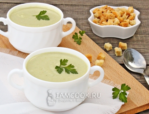 Resep untuk sup-haluskan dari brokoli dan kembang kol