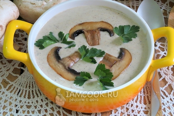 Opskrift på champignon suppe med kartoffelmos