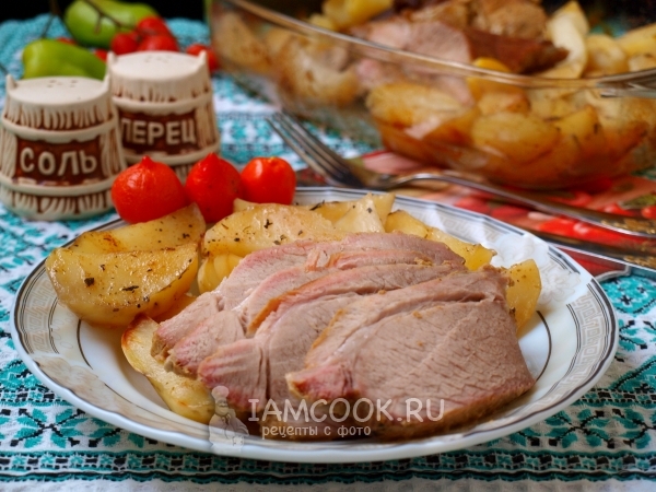 Рецептата за свинско острие в пещ с картоф
