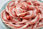 снимка на свинско месо на празнична трапеза