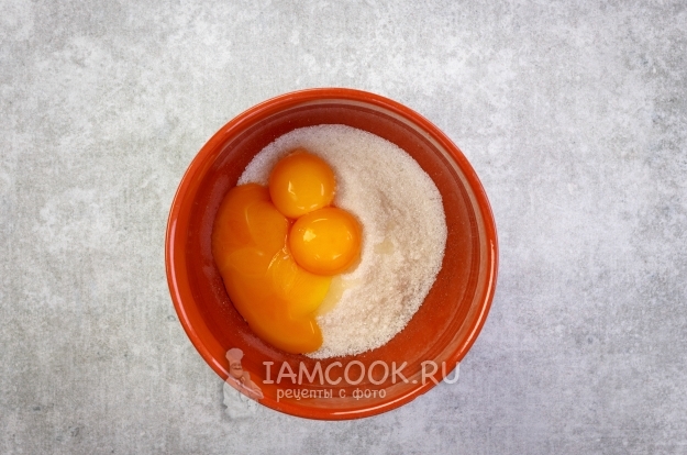 Combine yolks with sugar