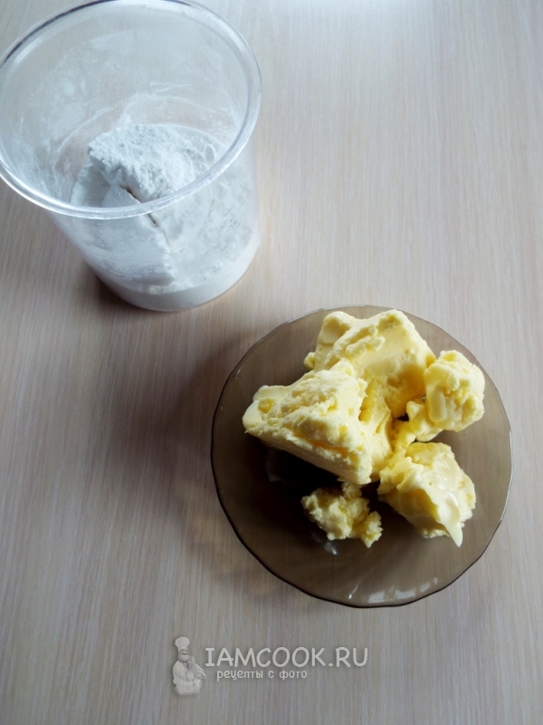 मक्खन और पाउडर चीनी तैयार करें