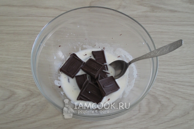 Derretir el chocolate en crema