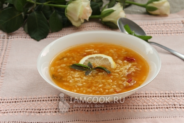 Receptura turecké polévky s bulgur a čočkou Ezo Chorbasi (nevěsta polévka)