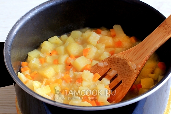 Φωτογραφία πατάτας σε κατσαρόλα