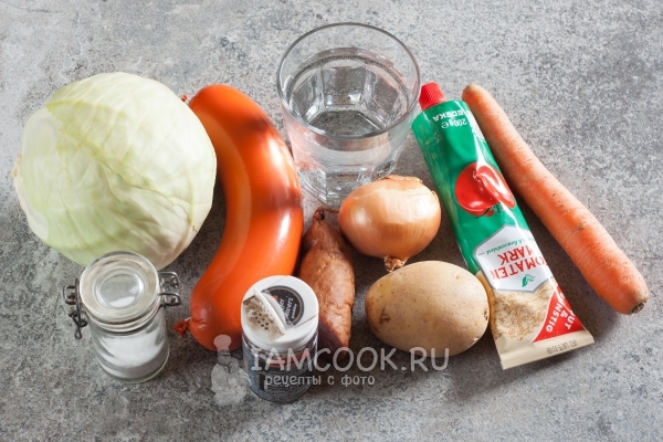 Συστατικά για το στιφάδο λάχανο με πατάτες και λουκάνικο