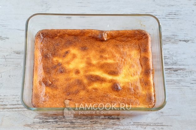Ready cottage cheese casserole with starch in the oven