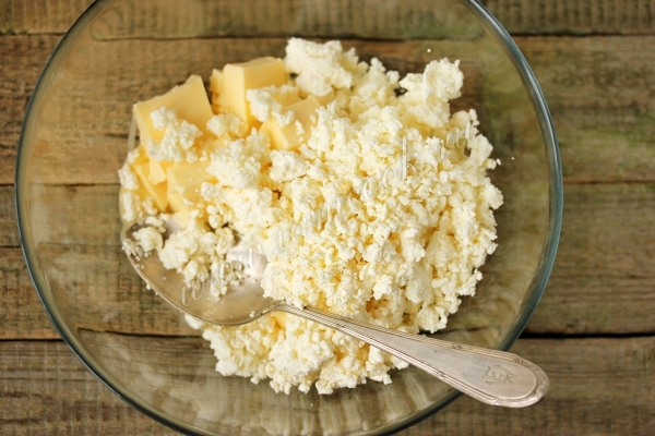 חמאה עם גבינת קוטג '
