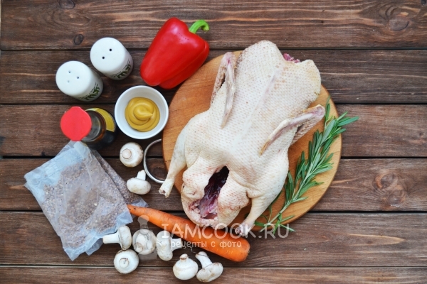 Zutaten für die Ente gefüllt mit Buchweizen, im Ofen