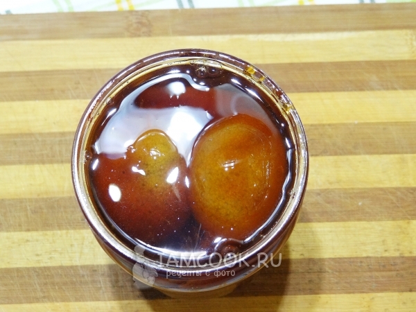 Put in the cans of mandarins with syrup