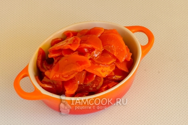 Ready carrot jam for the winter