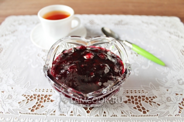 Recipe for jam from frozen black currant