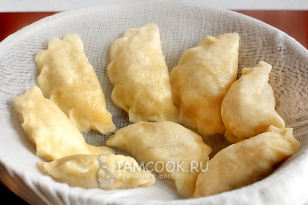 Photo of dumplings on kefir steaming