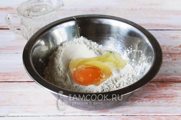 Mehl mit Ei