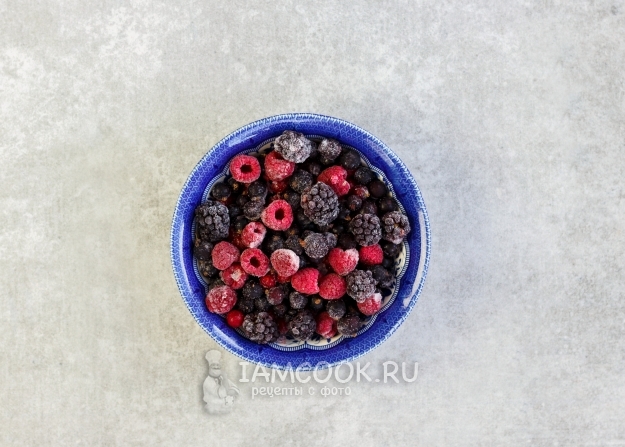 Defrost the berries