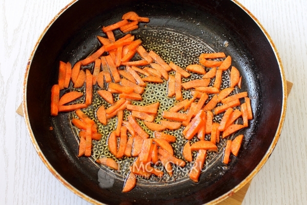 Fry the carrots