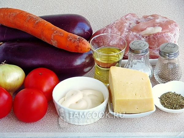 Ingredients for aubergine casserole with vegetables, chicken and cheese