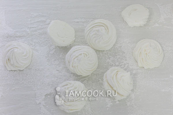 Fotografie marshmallows s agar-agar doma (od jablek)