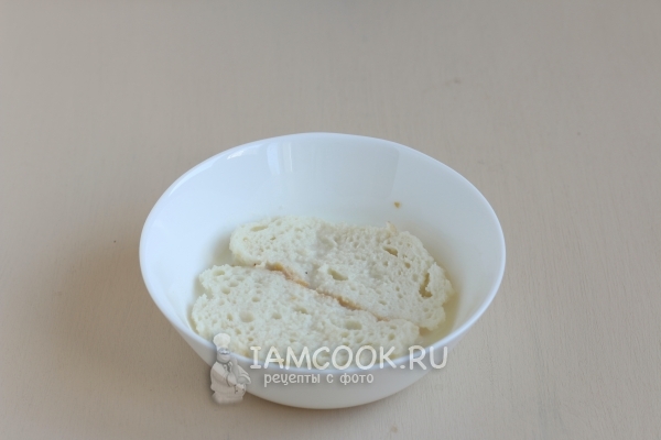 Laita leipä maitoon